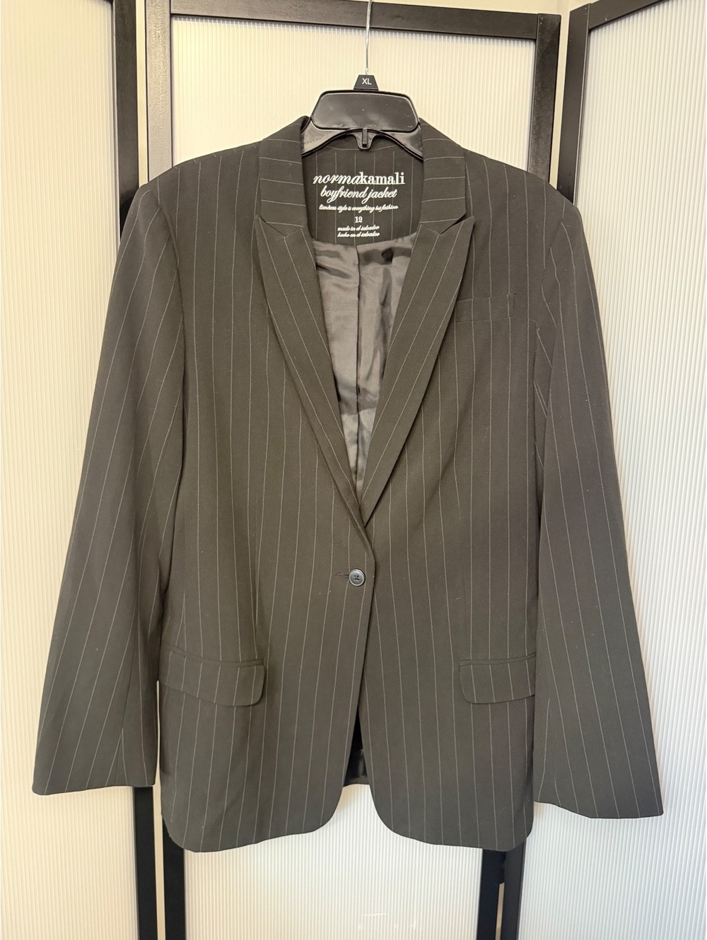 Norma Kamali Pinstripe Boyfriend Jacket / Blazer 12